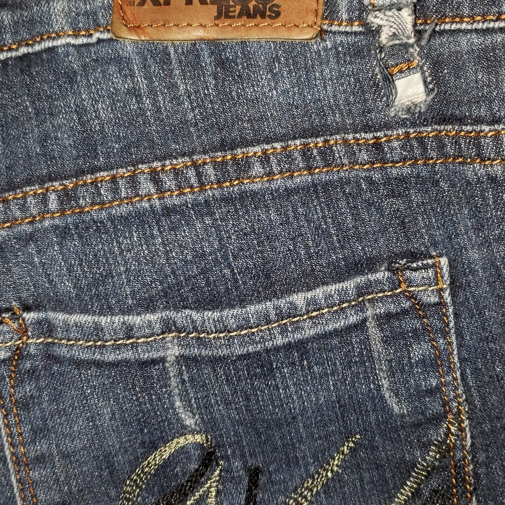 Misses Jean's - Picture 4 of 4